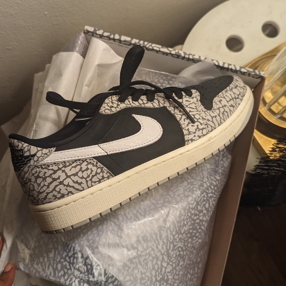 Men's Black Cement Jordan 1 lows, like new, in og packaging, worn once!
